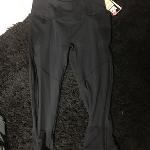 Calia by Carrie underwood crops